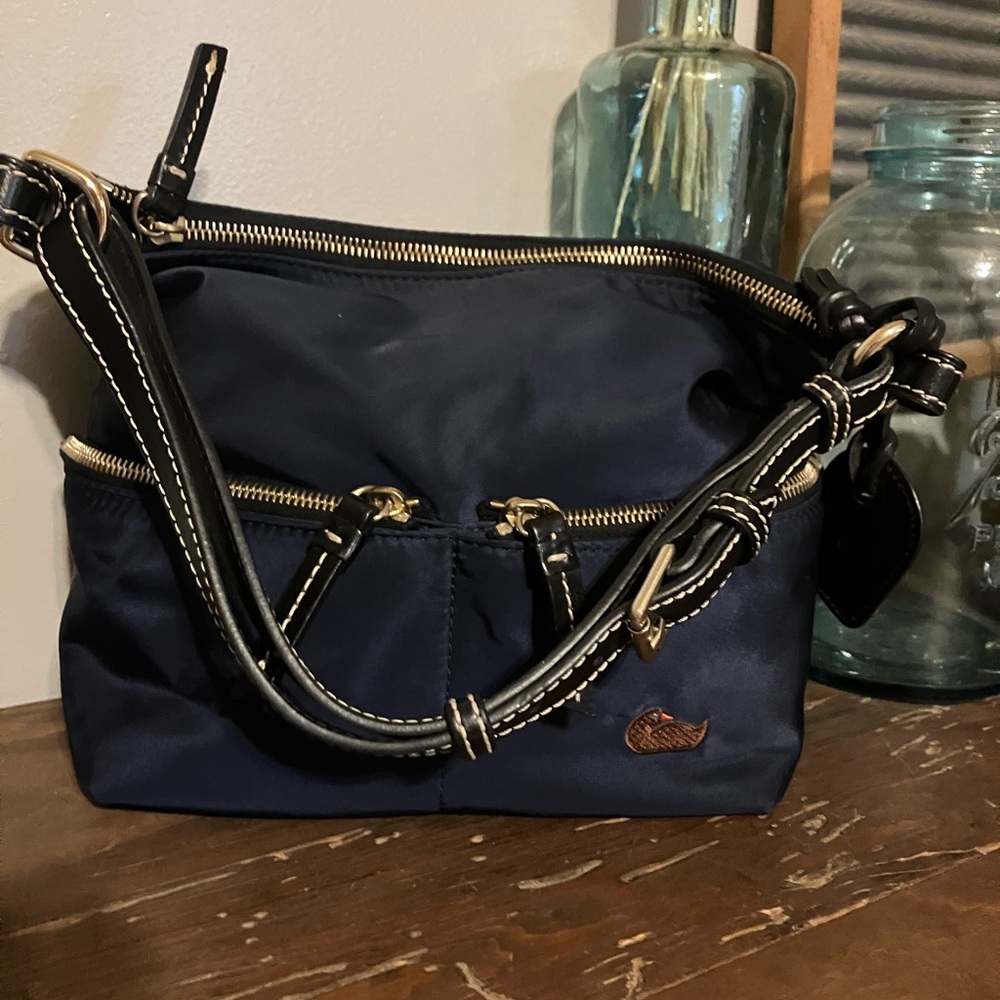 2000s Dooney & Bourke Dillen Hobo Nylon Shoulder Bag - Picture 4 of 10